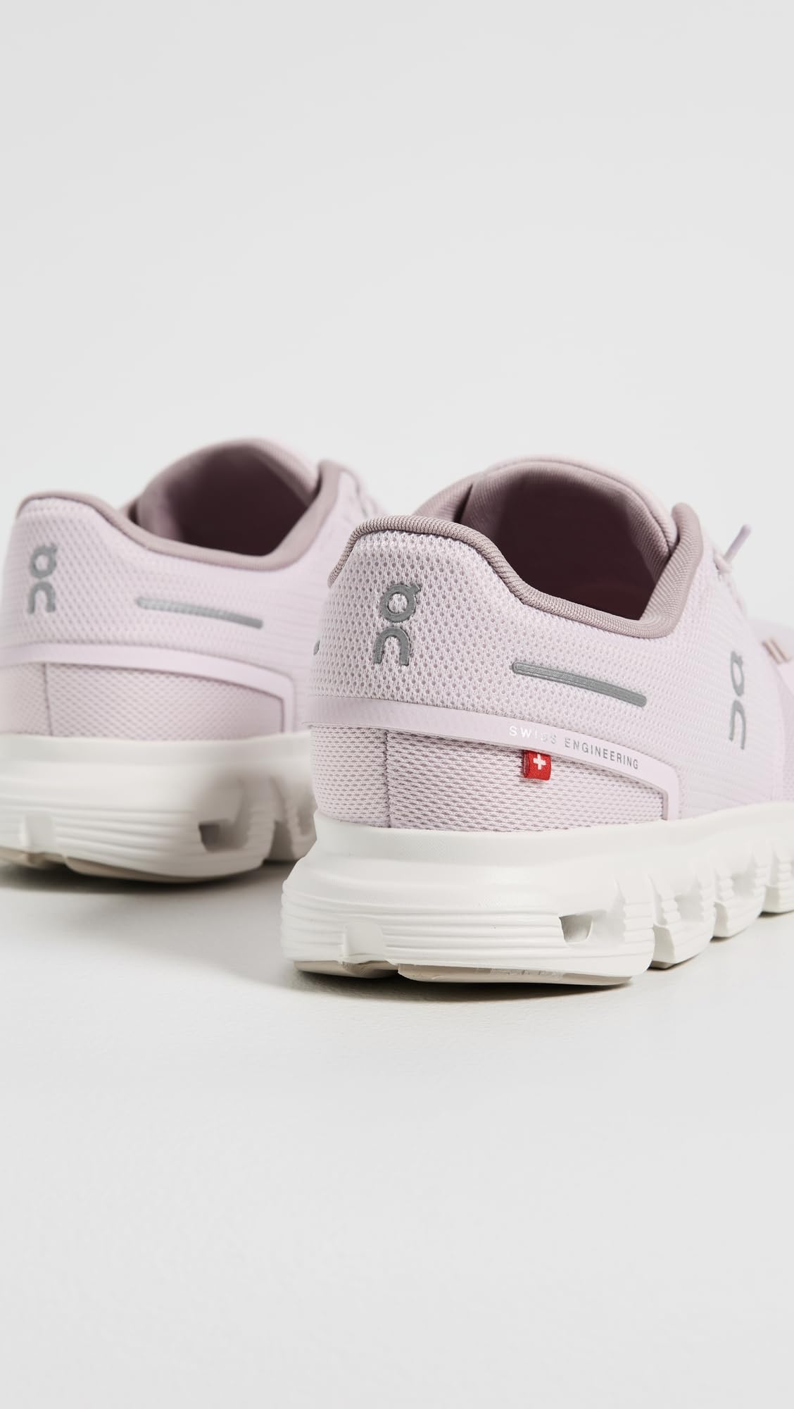 On Women's Cloud 6 Sneaker – Orchid/Fade