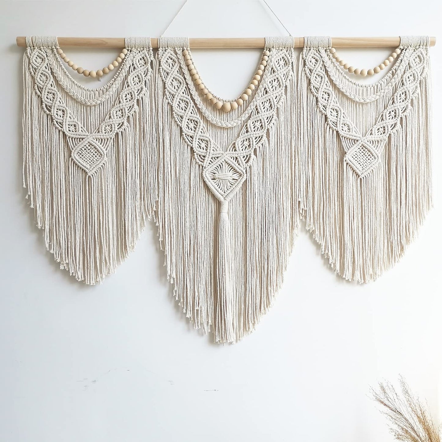 guzhiou Large Macrame Wall Hanging – 43" x 32", Wood Bead